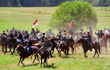 南北戦争150周年、「ゲティスバーグの戦い」を3日がかりで再現 米 写真