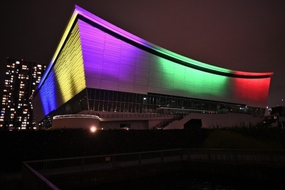 開幕まで1年、都内の競技施設が五輪カラーに