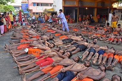 【今日の1枚】ヒンズー教の雨乞い儀式 インド