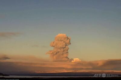 ロシア極東シベルチ山が噴火 噴煙9000メートル