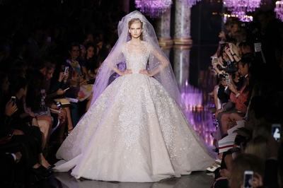 究極のラグジュアリードレス、「エリー・サーブ」14/15年秋冬オートクチュール