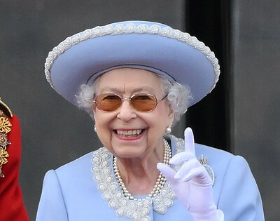 英女王、4日のダービーも欠席へ 在位70年記念行事