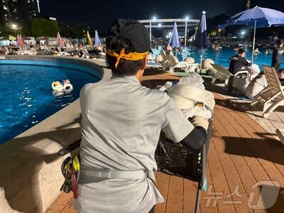 韓国・熱帯夜の漢江で5時間8000歩…夜間清掃員が猛暑と格闘