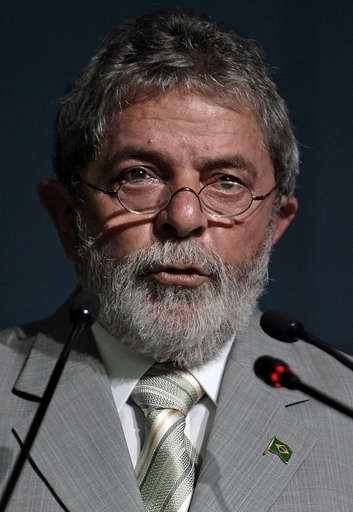 ルラ大統領、ガーナの「ブラジル解放奴隷の館」を訪問