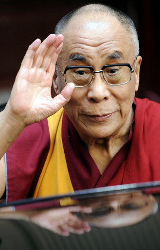ダライ・ラマ14世、「政治からの引退」を提案へ