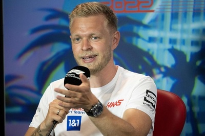 マグヌッセンもジュエリー禁止に反発 結婚指輪外すのは「罪悪感」