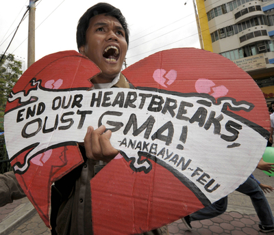 フィリピン大統領暗殺計画が発覚、イスラム過激派謀議