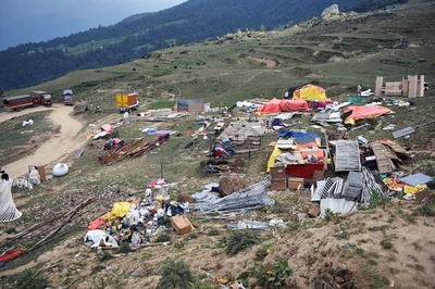 南ア富豪の結婚式、ごみ放置や野外排便で企画者に罰金 インド