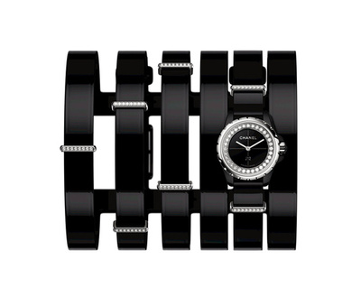 「シャネル」大胆な新作ウオッチ「J12-XS」発売
