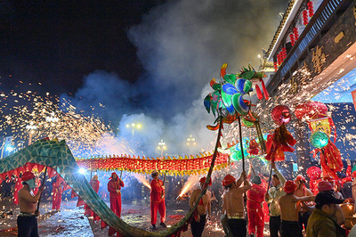 中国の春節連休 消費優遇策の支給は約96億円