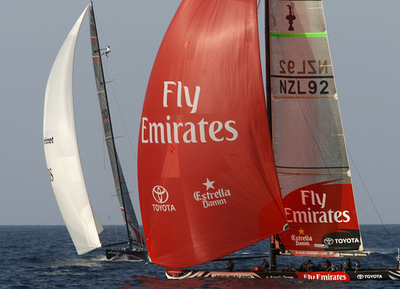 エミレーツ・チーム・ニュージーランド 対戦成績を2勝1敗とする