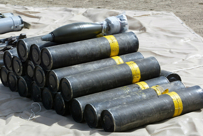 シーア派の村で米軍が爆破物部品を大量押収、多くがイラン製 - イラク