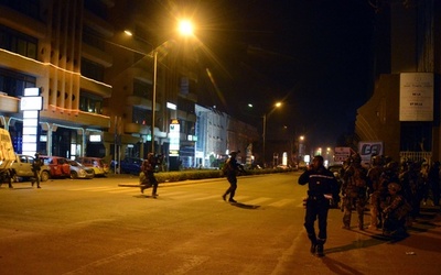 襲撃事件の人質126人解放、襲撃犯3人殺害 ブルキナファソ