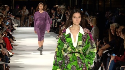 動画：「ステラ マッカートニー」18年春夏パリ