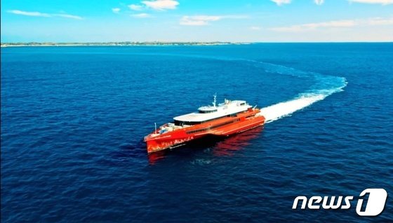 「クイーンビートル（QUEEN BEETLE）号」（JR九州高速船ホームページ）(c)news1