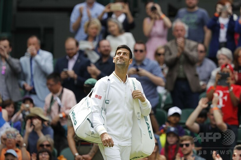 初戦突破のジョコ、ウィンブルドンでの自転車運転を禁止される