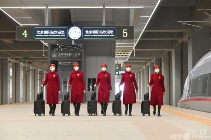 復興号高速列車 北京六大駅すべてに乗り入れ