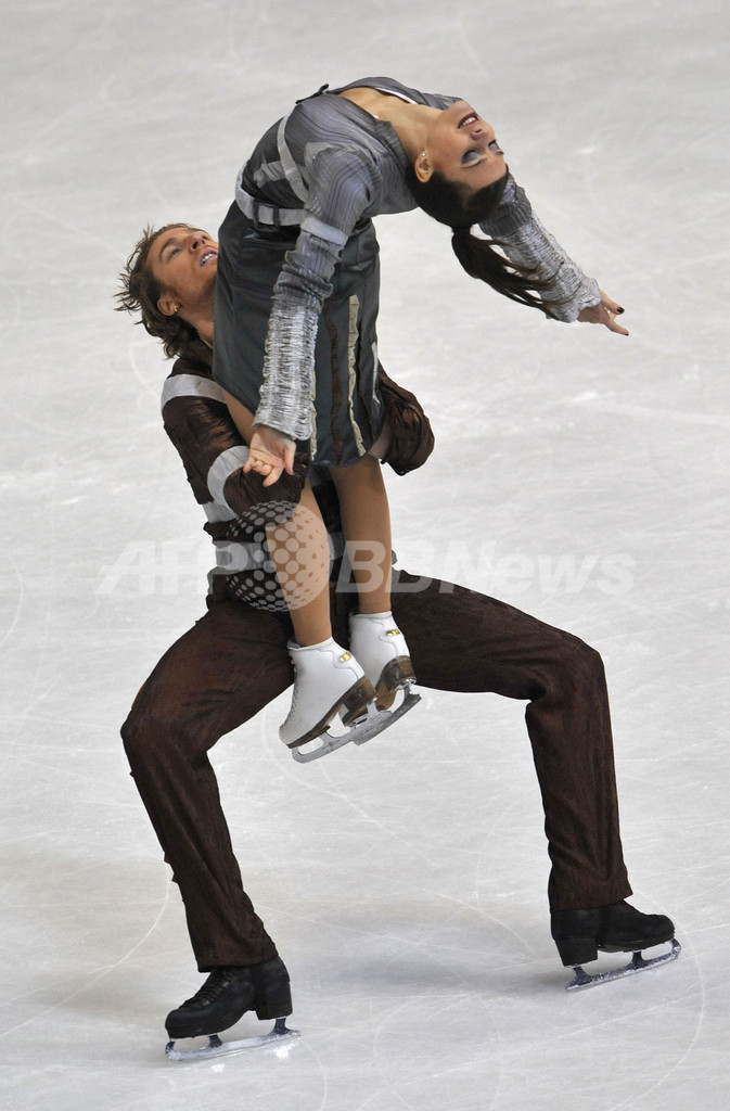 ドムニナ／シャバリン組 欧州選手権アイスダンスで逆転優勝