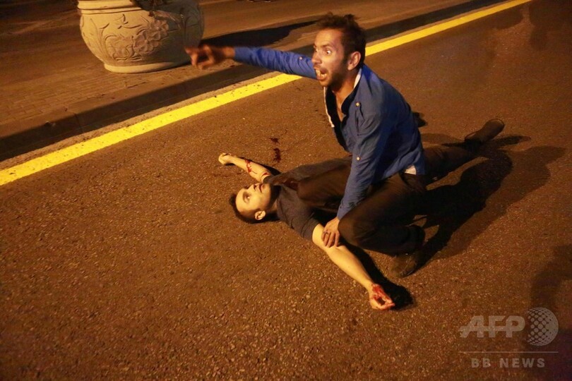 トルコ、60人死亡 軍人754人を拘束 