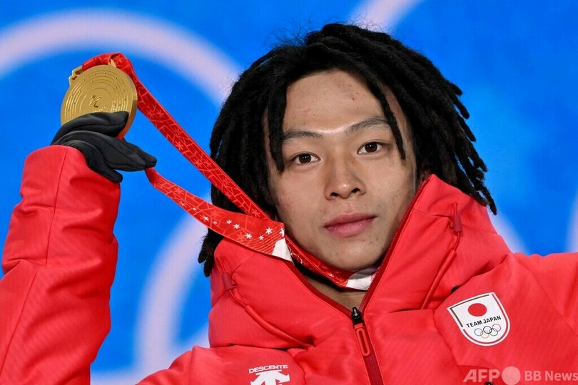 平野歩夢に金メダル授与 スノボ男子HP、北京冬季五輪