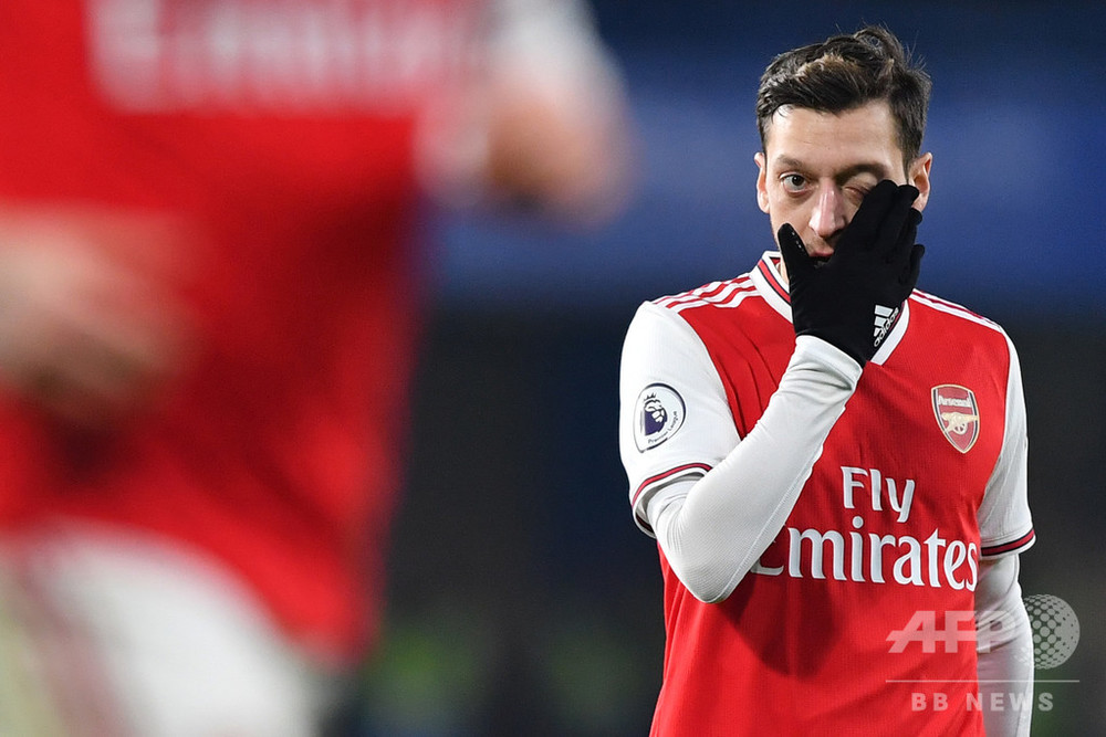 エジル、プレミアも登録外に アーセナルの最高給取り 写真1枚 国際