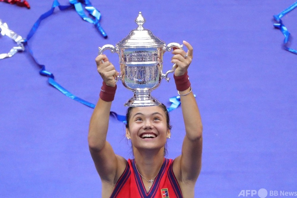 ラドゥカヌの全米op制覇 称賛の声続々 エリザベス女王も祝福 写真7枚 国際ニュース Afpbb News