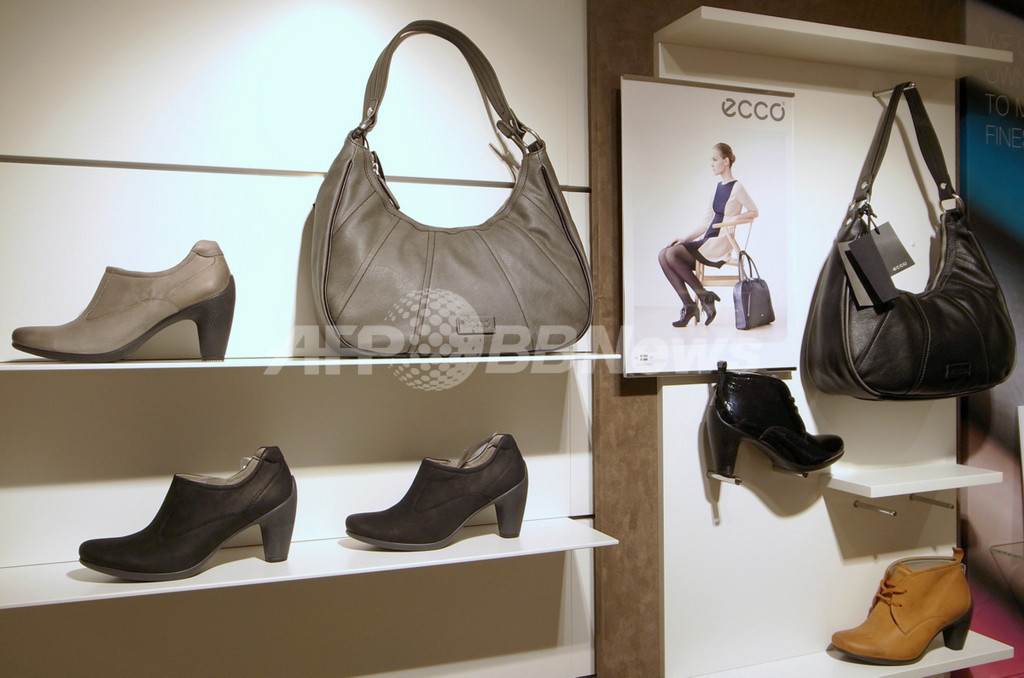 コンフォートハイヒールとブーツが目玉、「ECCO」12/13年秋冬コレクション