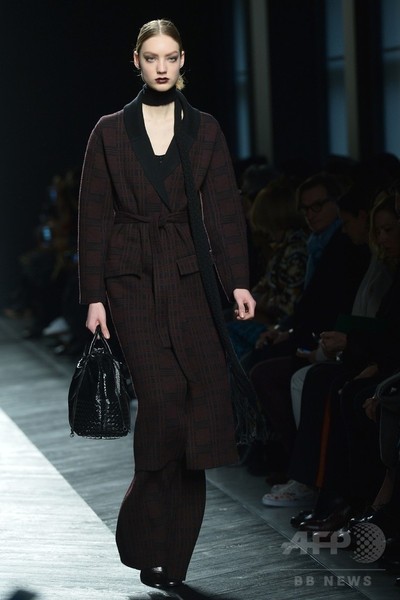 「ボッテガ・ヴェネタ」16/17年秋冬コレクション