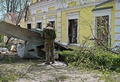 ウクライナ・ハルキウ州にある、ロシア軍の攻撃の被害を受けた博物館（2022年5月7日撮影）。(c)SERGEY BOBOK / AFP
