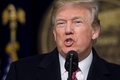 米メリーランド州にある大統領専用の別荘キャンプデービッドで、共和党議員や閣僚らとの会合に際し発言に立つドナルド・トランプ米大統領（2018年1月6日撮影）。(c)AFP PHOTO / SAUL LOEB