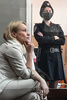 ロシアの首都モスクワの裁判所に出廷し、被告人席に座るマリーナ・オフシャンニコワさん（2022年8月11日撮影、資料写真）。(c)Natalia KOLESNIKOVA / AFP