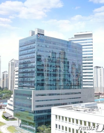 韓国のモンスター保護者、止まらぬ暴走…子どもに授業を録音させ保護者会で公開、教師を「性格破綻者」呼ばわり