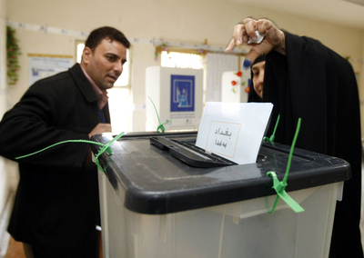 イラク州議会選、投票始まる