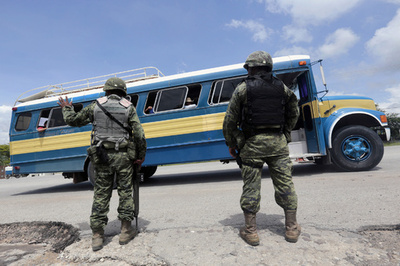 メキシコで学生57人が行方不明、検察が警官らを捜査