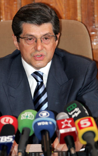 元スパイ毒殺事件「憲法変えて容疑者引き渡しを」、英要請にロシア側激怒