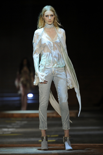 ＜12年春夏ミラノコレクション＞ジャスト カヴァリ