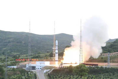 中国、マルチメディアベータ実験A/B衛星打ち上げに成功