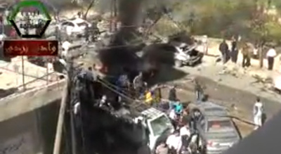 モスク前で自動車爆弾爆発、子ども7人を含む40人死亡 シリア
