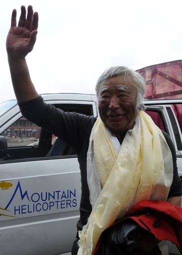 エベレスト最高齢登頂の三浦さん、カトマンズに到着