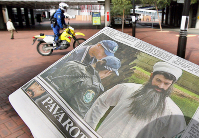 「ビンラディン扮装の俳優ら、米大統領に接近し逮捕」を放映、記録的視聴率に