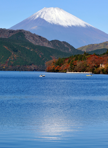 箱根で紅葉が見ごろ