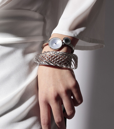 ジュエリーのようなデザイン性と機能を両立、「シチズン エル」新作7モデル