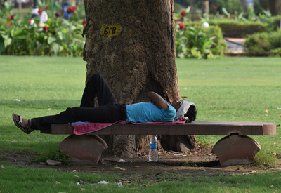 散歩中の外国人女性の前で自慰行為、男を逮捕 インド