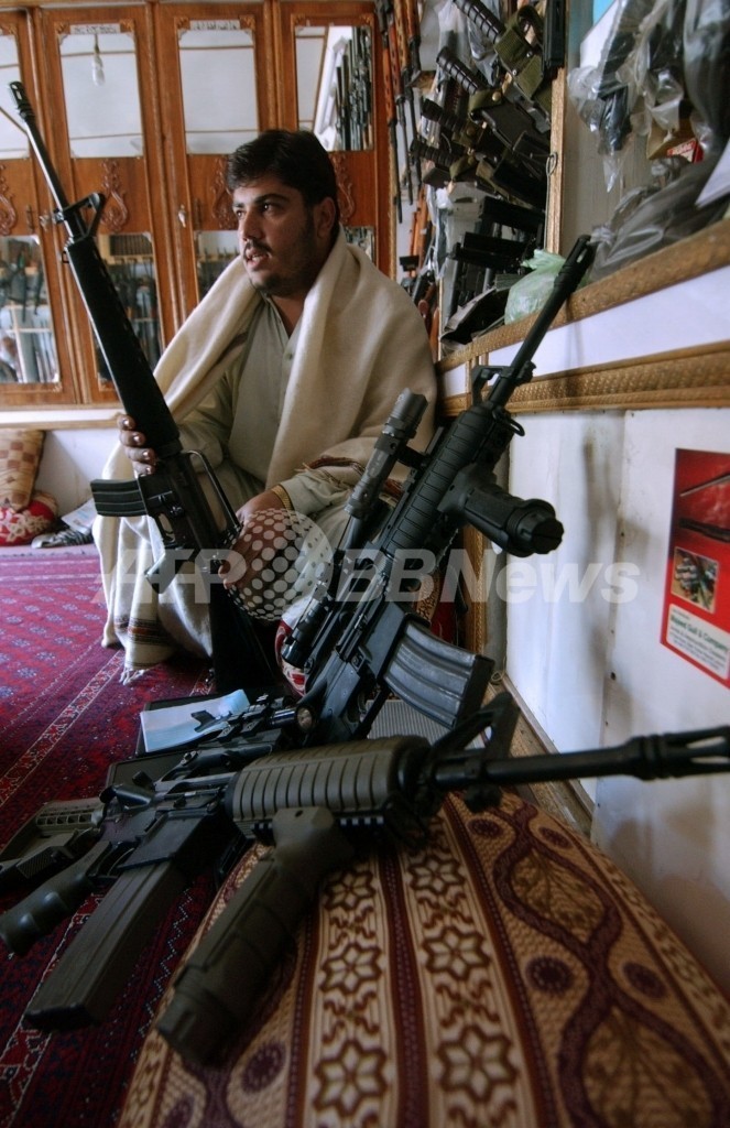 ずさんな管理で大量の武器が行方不明、武装勢力にわたった恐れも アフガニスタン