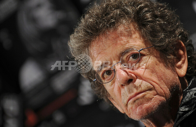 ルー・リードとローリー・アンダーソン、「犬のためのライブ」開催へ