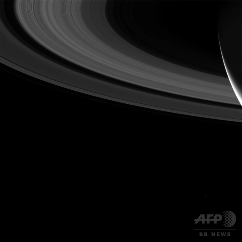 探査機カッシーニ、土星に突入 20年の任務終了