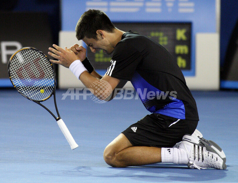 ジョコビッチ フェデラーを降し自身初の全豪決勝進出