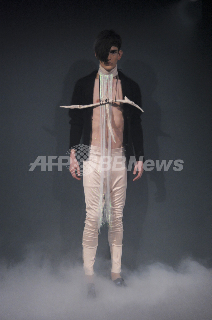 ＜12/13年秋冬東京コレクション＞ユイマ ナカザト