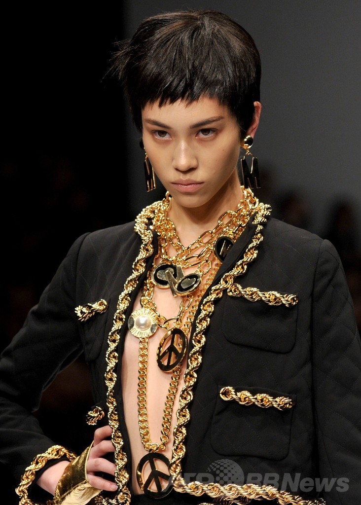 ＜14/15年秋冬ミラノコレクション＞モスキーノ