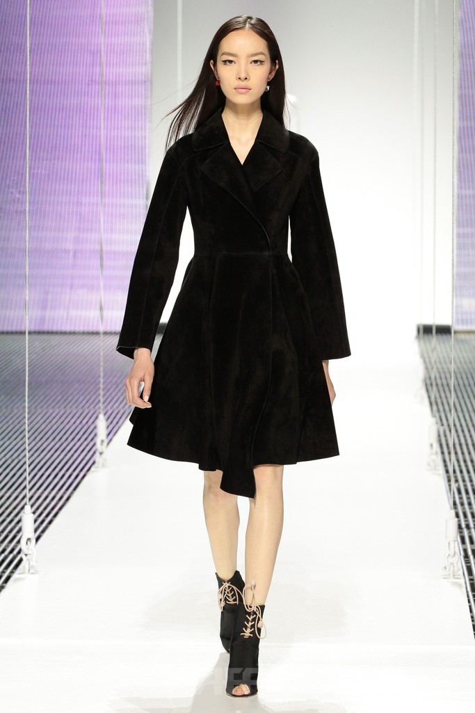 ＜15年クルーズ・コレクション＞クリスチャン ディオール